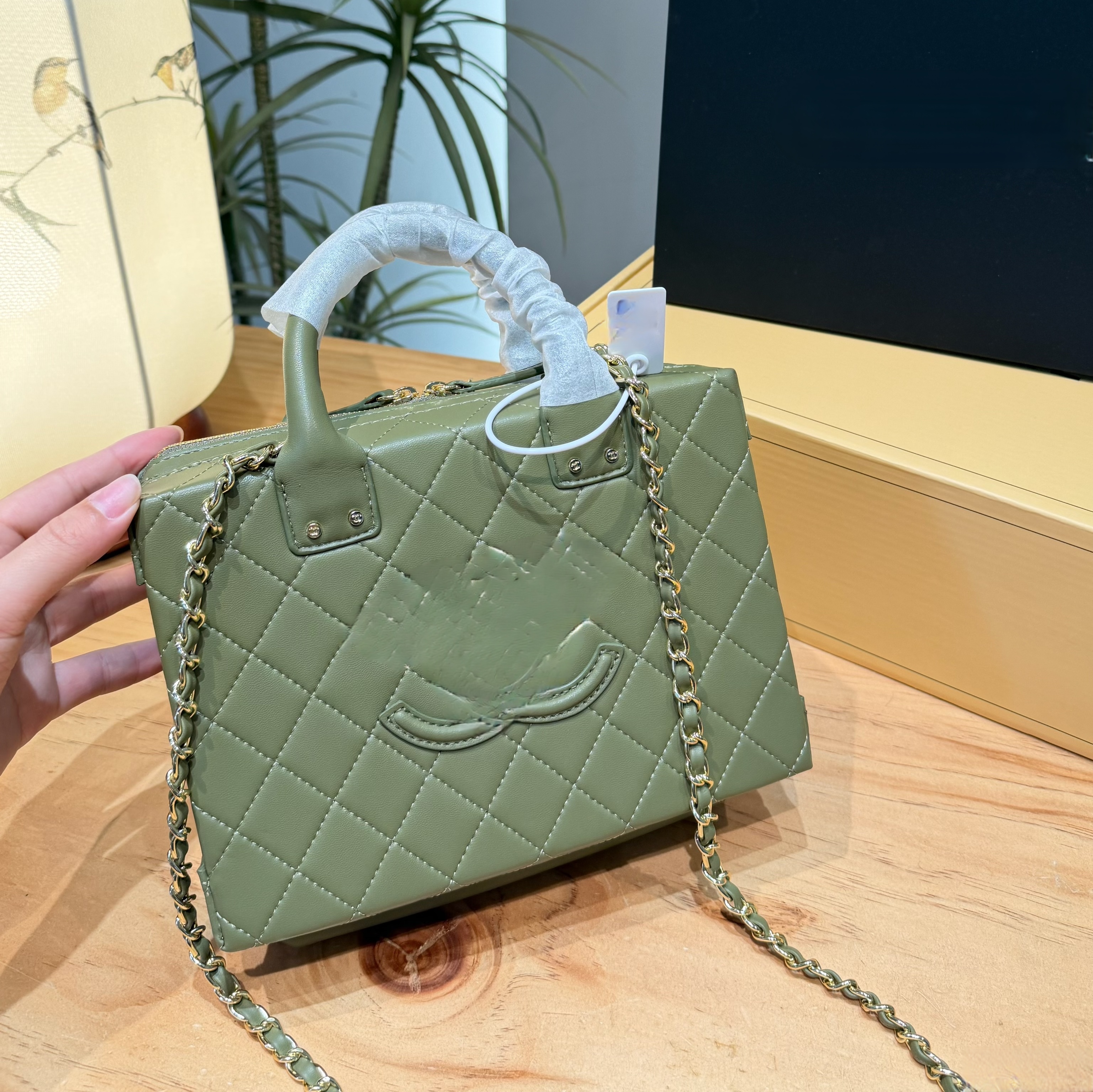 DESIGNER CC BAG Women's Premium Quilted Leather Top Handle Handbag Gold Chain Shoulder Strap Satchel Purse for Everyday Office Travel