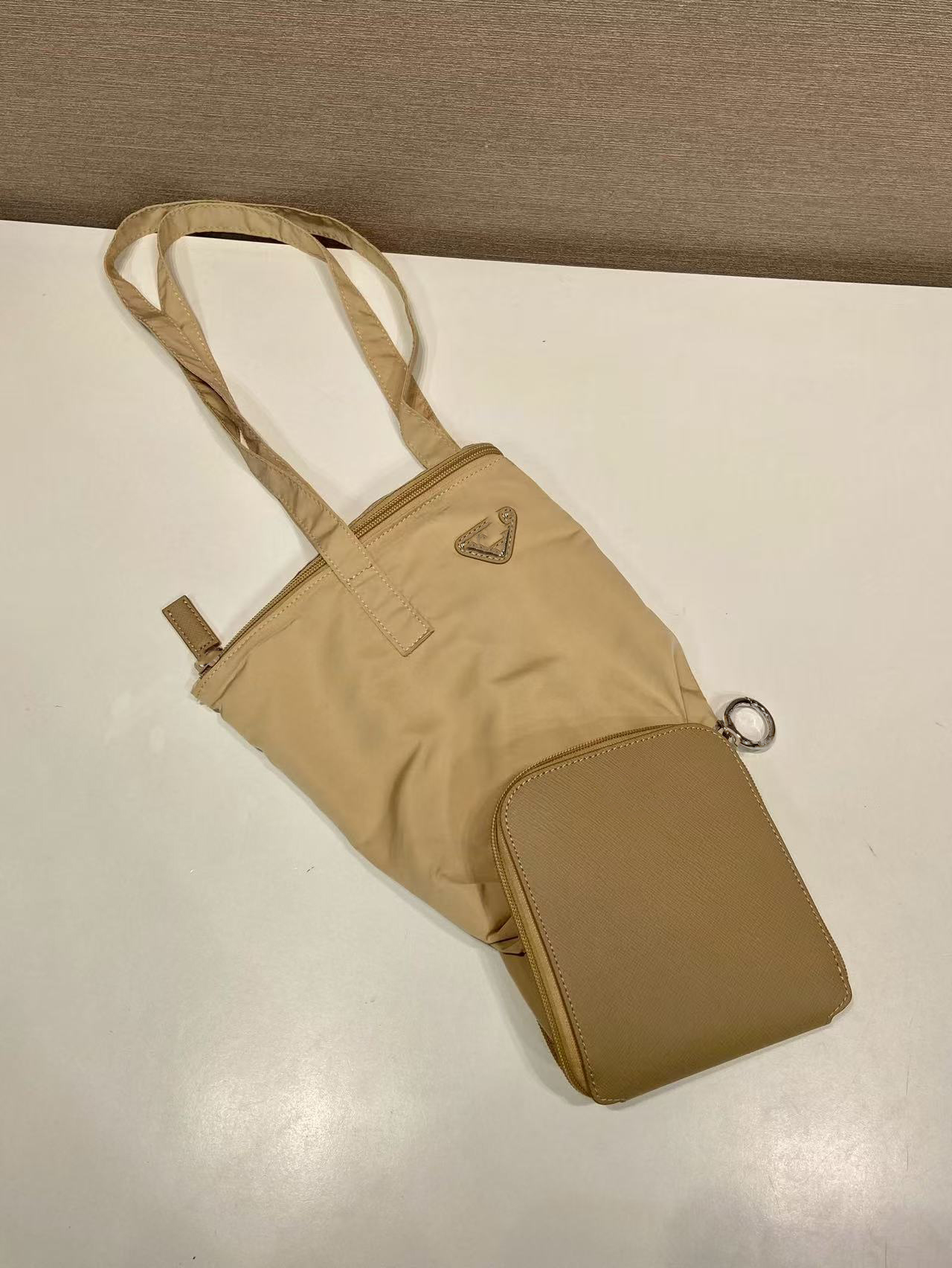 10A Classic Commuter Wallet: Simple wallet Fashion Design with MultipSlots & Zippers for Women with box