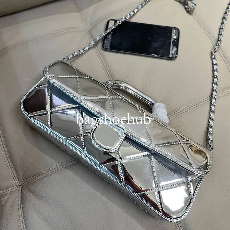 Bags 10A Designer Metallic Gold Quilted Crossbody Bag Shiny Chain Strap Evening Clutch Shoulder Baguette Womens Patent Leather Purse Golden Mini Han