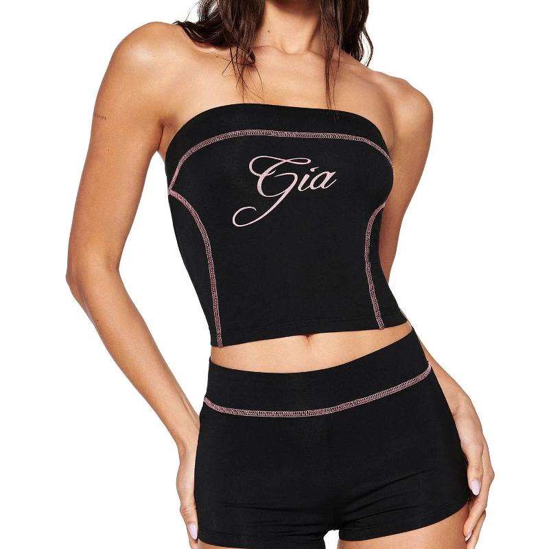 Y2K Ensemble deux pièces assorti avec haut tube brodé de lettres, short de motard taille haute, détails de coutures contrastées, tenue décontract