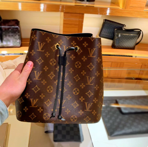 Designer Bags louse vuton 2027 Trends drawstring handbag high quality leather neonoeites bucket crossbody Chains tote shopping women Dianes wallet b