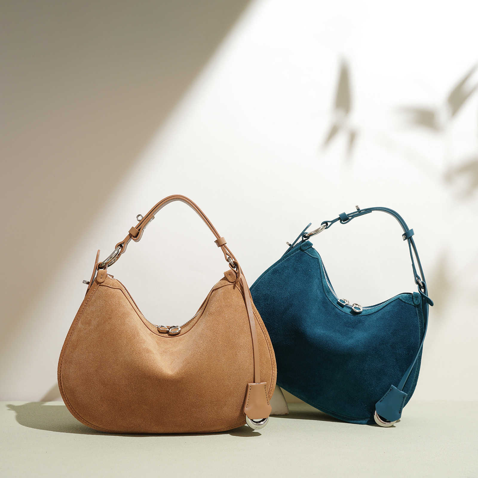 Hobo 2025 Spring Summer Suede Bag Sophisticated Single Shoulder Tote Vintage Inspired Trendy Crossbody Pack Women's Handbag H260905
