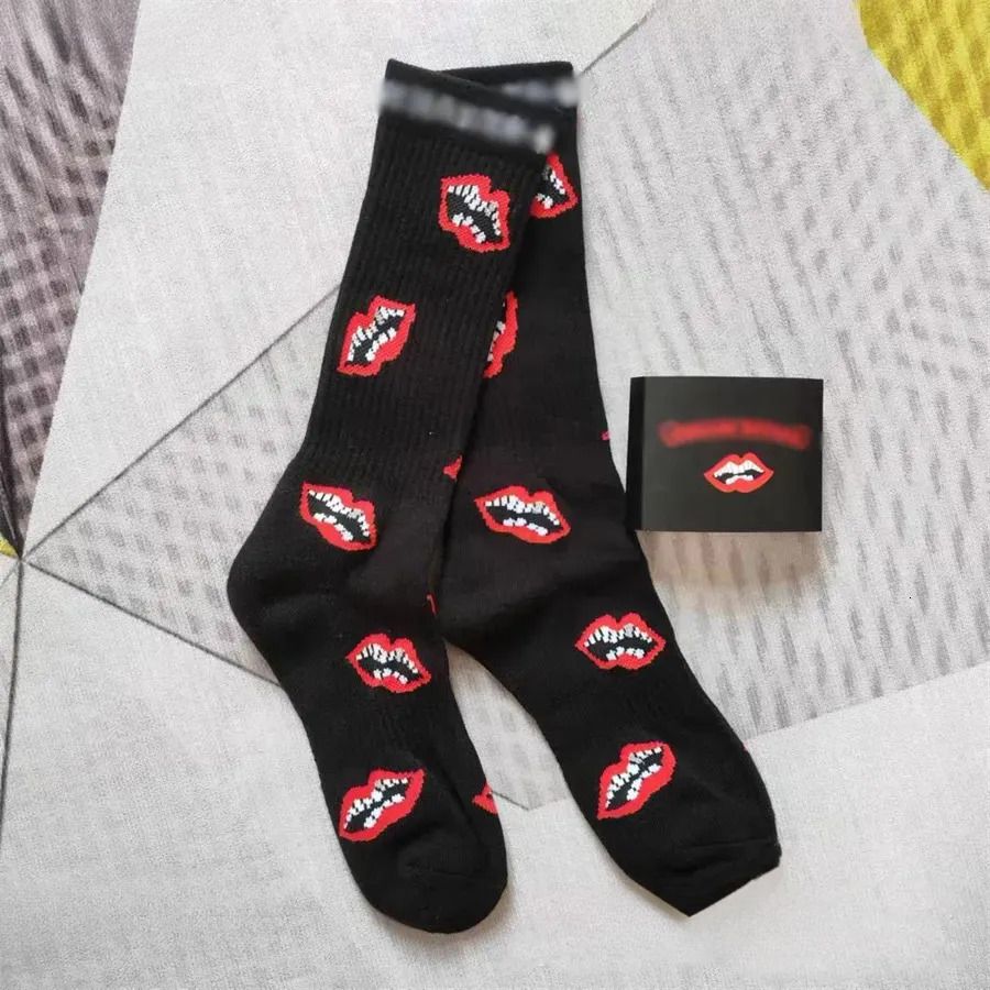 Premium autumn winter warm mens designer socks womens white long personalized embroidery designer sports socks brand wholesale