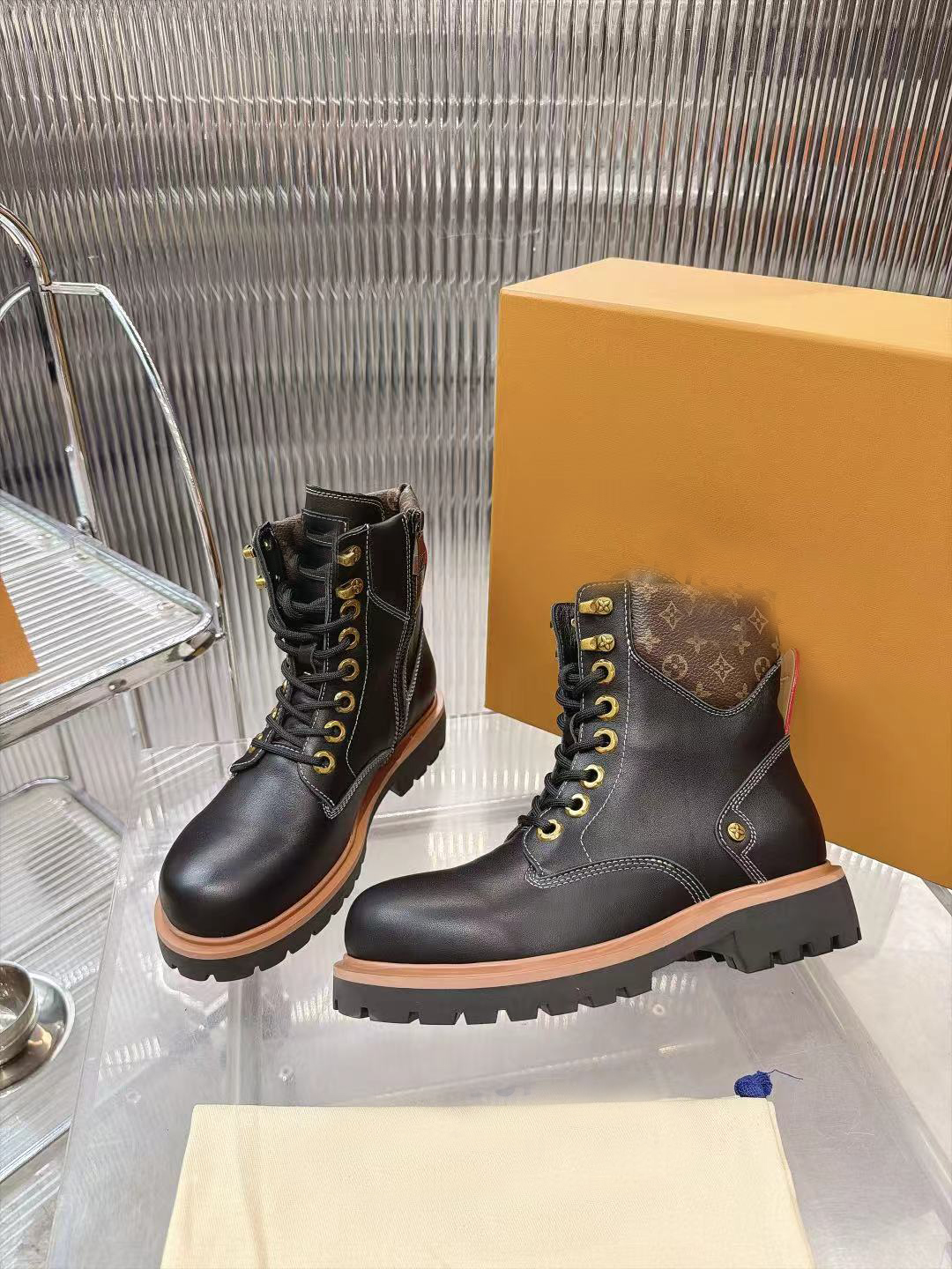 Mens And Womens Lace Up Combat Boots Side Zipper Platform Ankle Boots Fall Winter Fashion Martin Boots Size 35-45