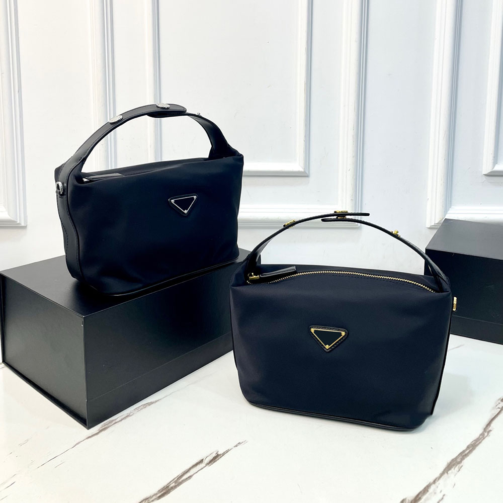 Luxury Makeup Bag Nylon Lunch Box Bag Women Cosmetic Cases Toiletry Pouch Designer Tote Bags Exquisite Handbag Classic Shoulder Bag Cosmetic Bags