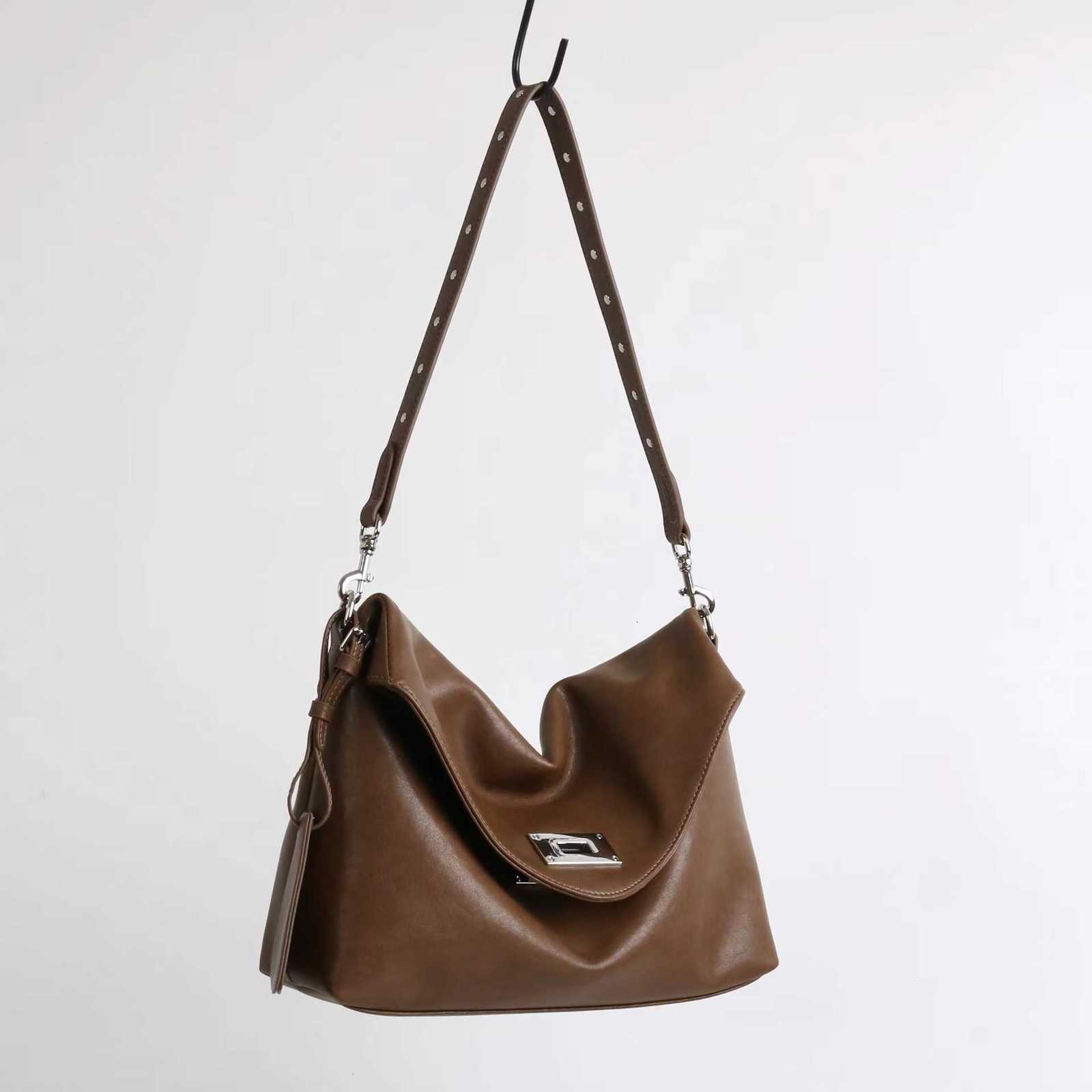 Messenger Bags Large Bag Women's Cowhide Lady Underarm Bag 2025 New In Niche Design Vintage Envelope Bag Fashion Crossbody Bag H260905