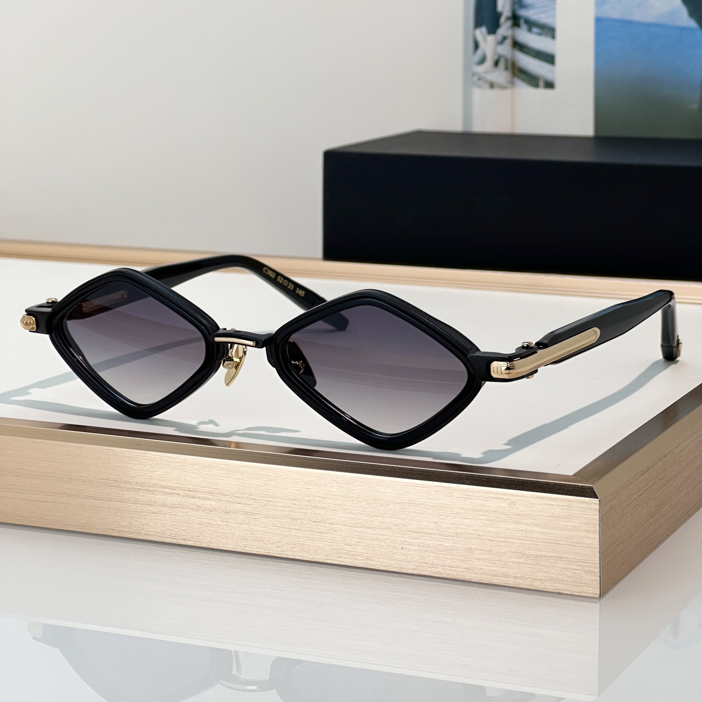 Fashion Sunglasses For Men Women LANA Summer Designer Stylish High Street Drive Style Anti-Ultraviolet Retro Plate CR-39 Diamond Full Frame Glasses