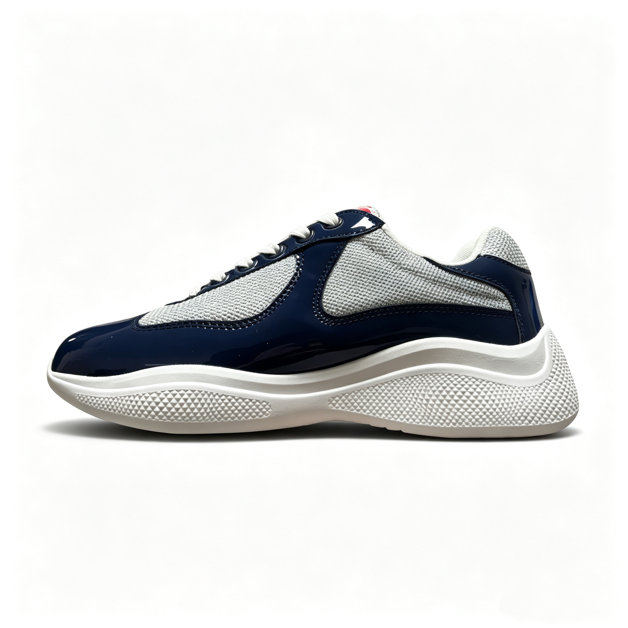 Factory wholesale of high-quality casual sports shoes with paint finish, multifunctional sports shoe brand design, luxury men's and women'
