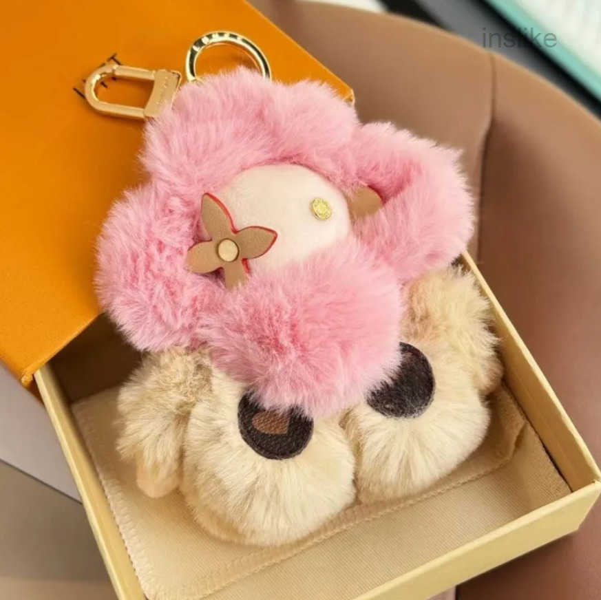 Keychain Fluffy Sunflower Designer Luxury Keyring Fashion Womens Bag Charm For Men Classic Key Chains Stainless Steel Brand Keychains Pink Plush Dol