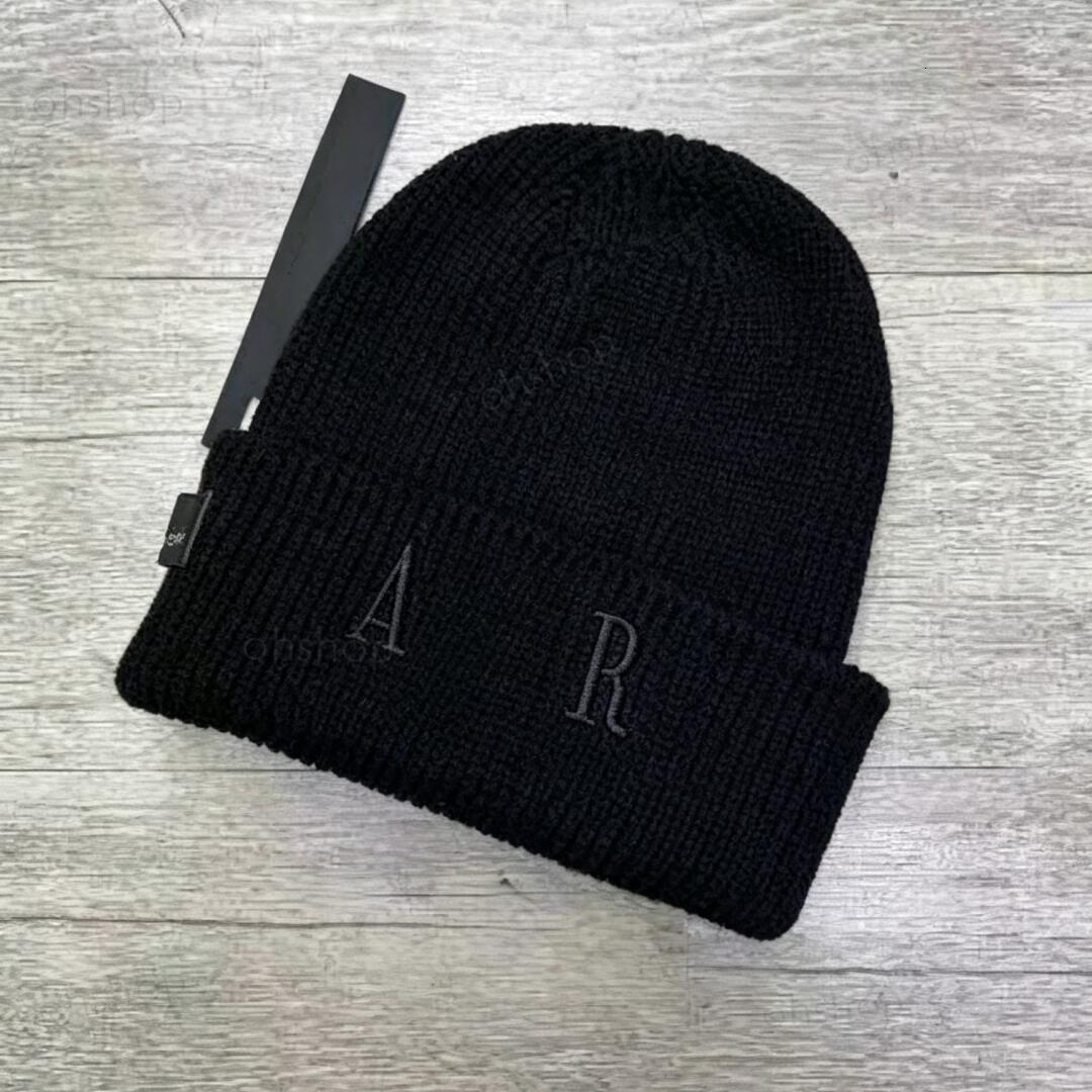 Designer Winter Knitted Hat Luxury Cashmere Super Soft Ribbed Knitted Winter Hat Men's and Women's Fashion Hats Warm Outdoor Sports Access