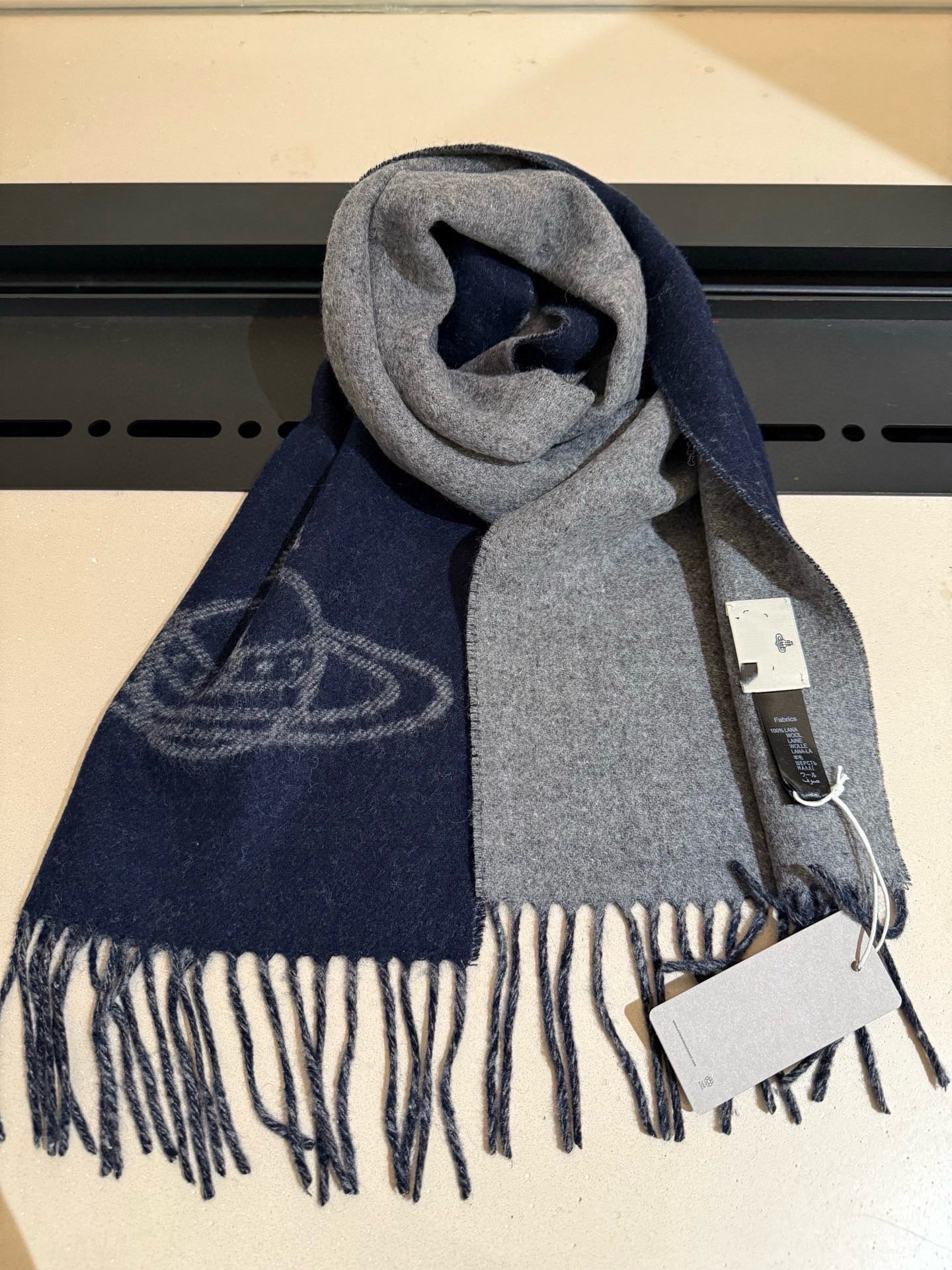 VivenneWestwood luxury designer scarf Saturn scarfs jacquard weave cashmere autumn and winter women warm men comfortable touch senior fashion versat