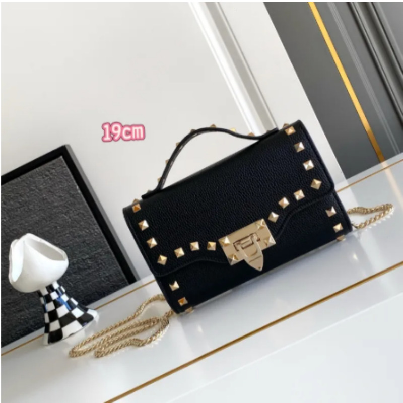 Designer Bags For Wonmen Luxury Studded Rivet Flap Top Handle Handbag Metal Chain Crossbody Bag Small Square Shoulder Purse Punk Style Ladies Satche