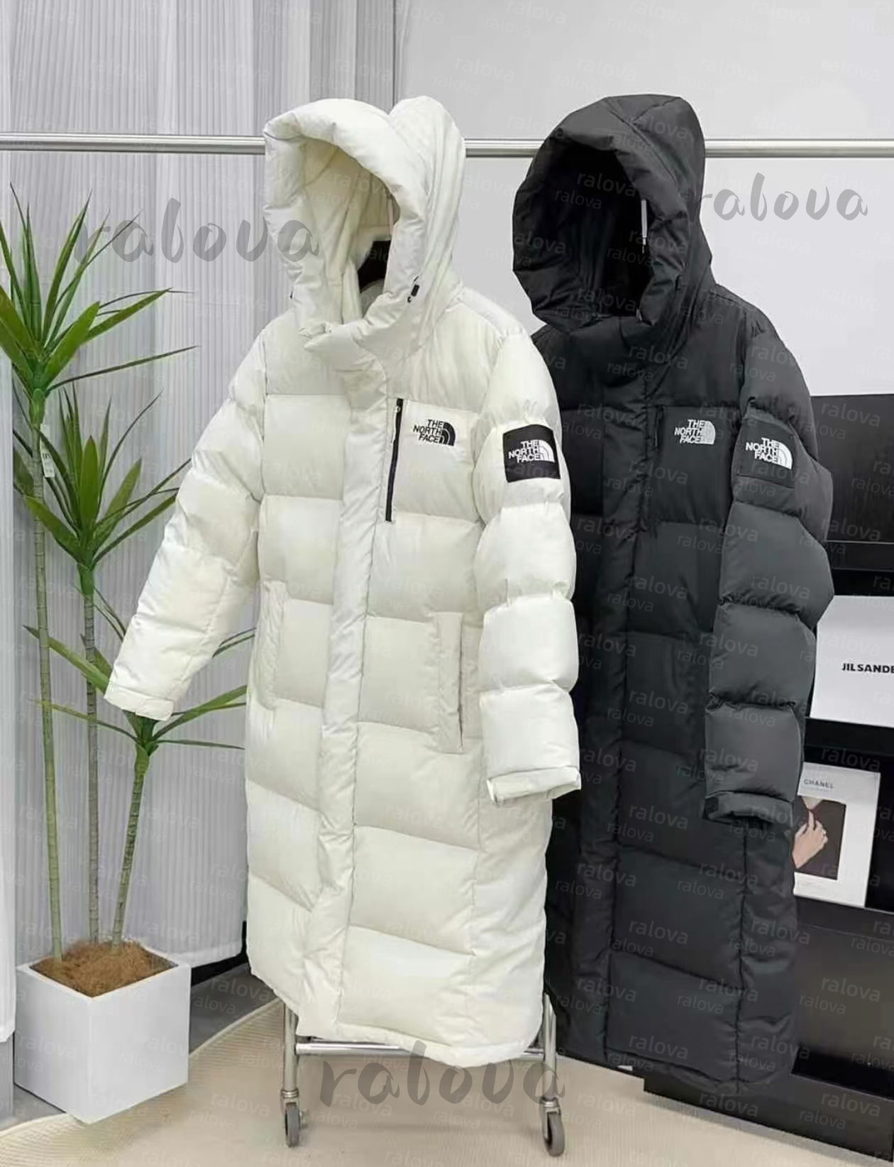 Women Down Coat Designer Womens Mystique Long Down Jacket Puffer Jacket Winter Jacket Thick Warm Skin Coat Windproof Street Parka Coats