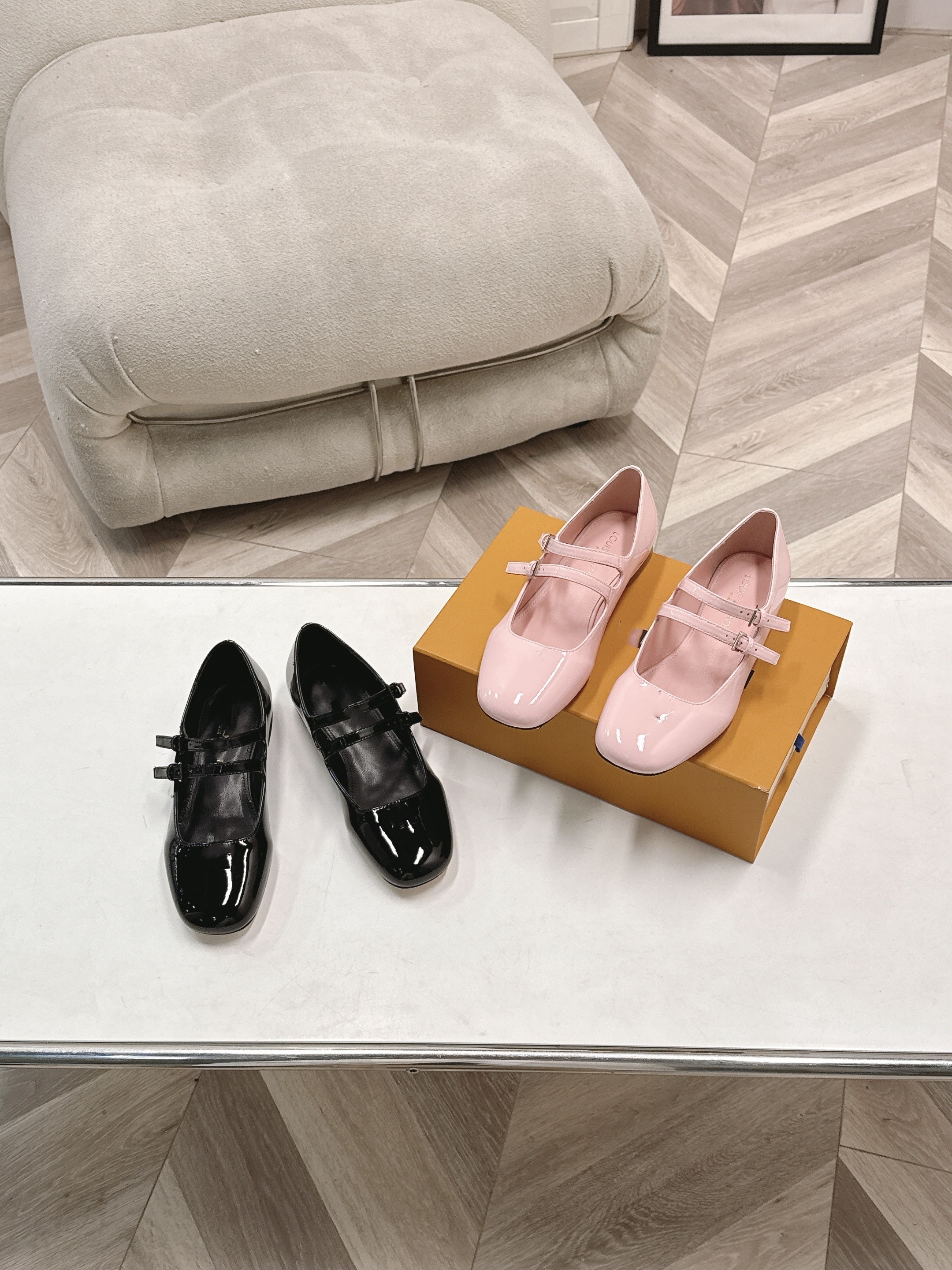 Brand designer Mary Jane Womens Slippers Fashion- Leisure Toe Shallow Mouth Retro Street Muller Shoes Woven Half-drag High Heels Spring and Summer 2