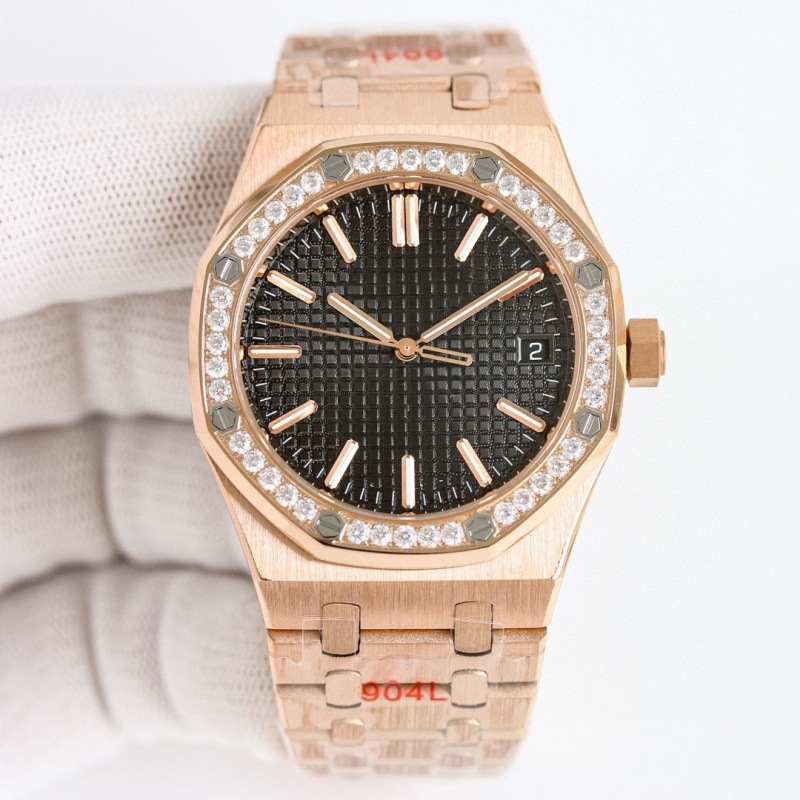 New Men's fully automatic mechanical watch with stainless steel strap featuring octagonal diamond bezel. Wholesale of high-quality diamond men&