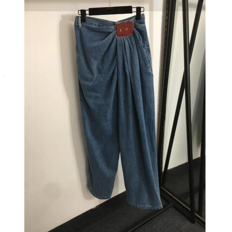Automne printemps concepteur femmes jean taille plissée bleu Denim jambe large pantalon conique étiquette en cuir pantalon de lettre décorative