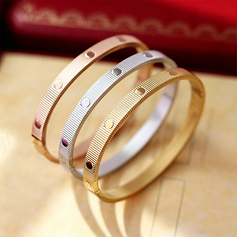 Bracelet de marque classique en or 18 carats, bijoux de luxe à rayures en acier inoxydable, de haute qualité pour femmes