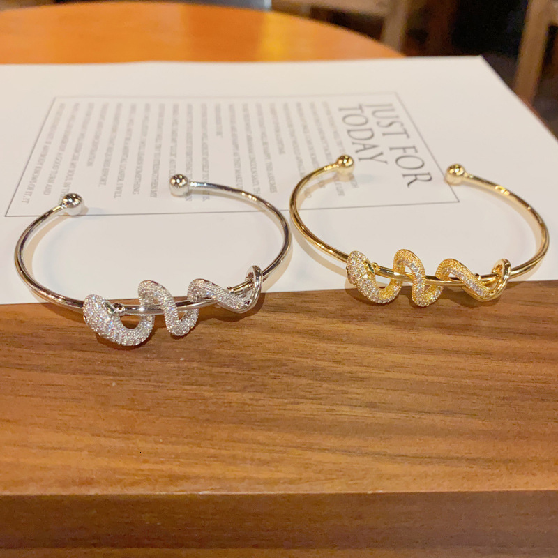 Womens Jewelry Designer Luxury Bracelet High-end Elegant Exquisite Zircon Diamond Inlaid Snake Bracelet Multi Style Open Mouth Jewelry Fashionable B