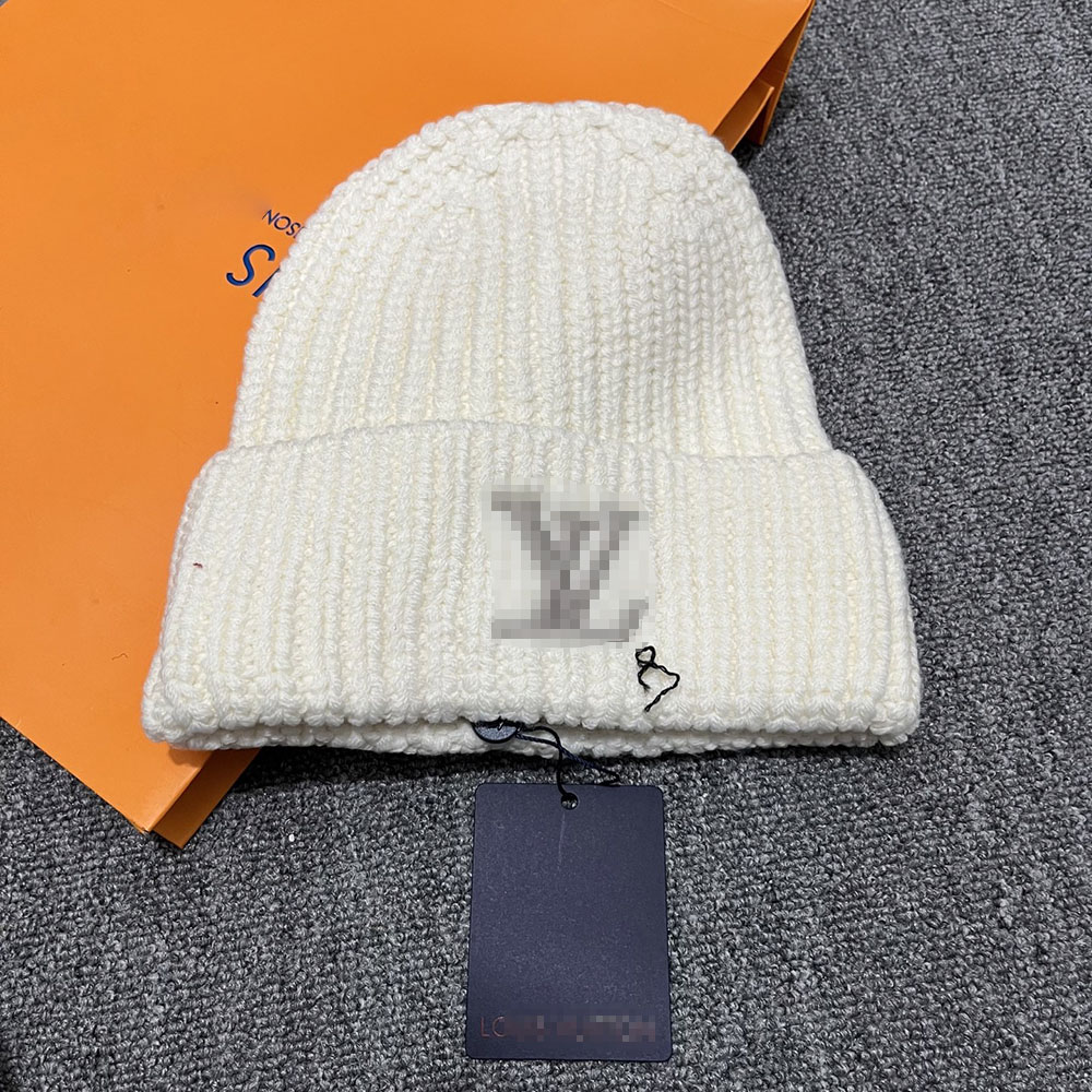 Fashion High Quality Yoga V Warm Knitted Skull Cap Designer Unisex Hip Hop Embroidery Caps Leisure Travel Beanie beanie