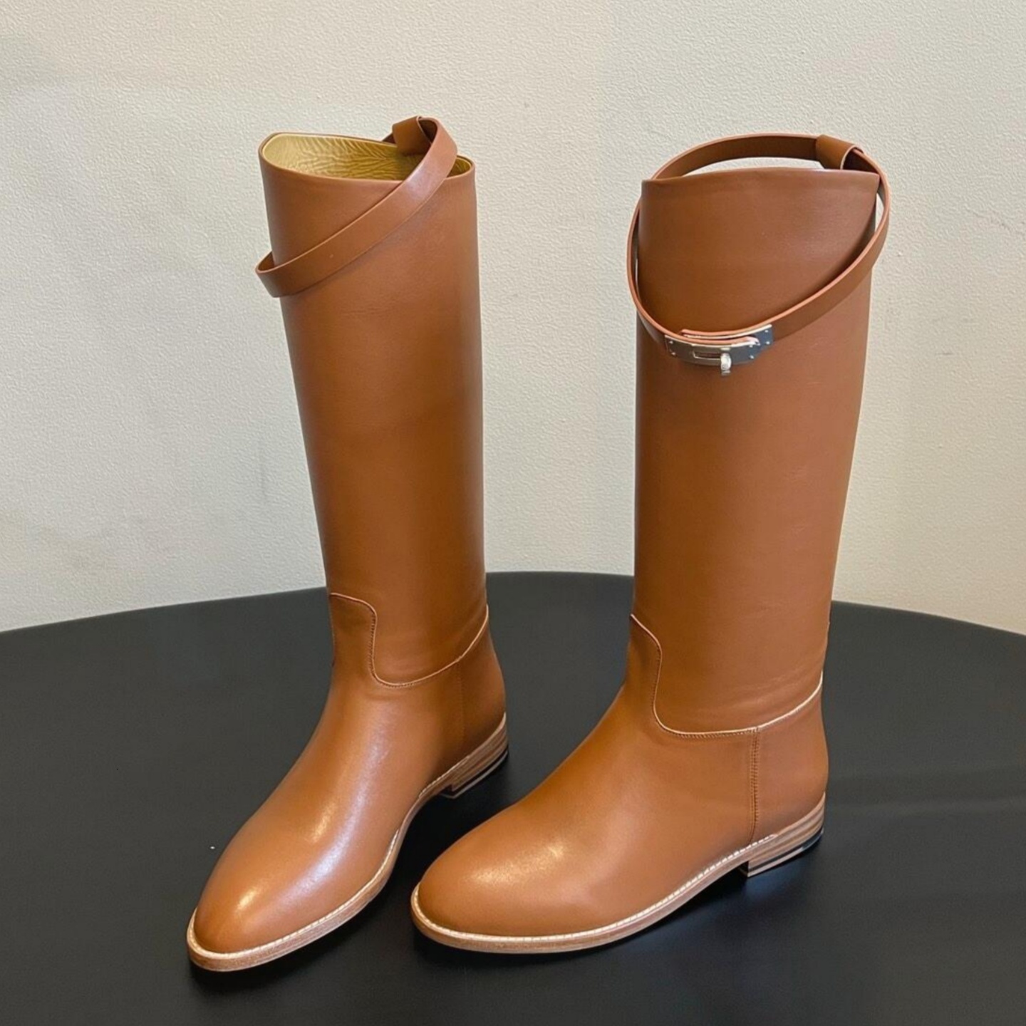 Rain Booties Designer Womens Shoe Luxury Tall Long Rubber Casual White Water Modern Trendy City New Quality Hot Sale Shape Adult Knee High Buckle Fa