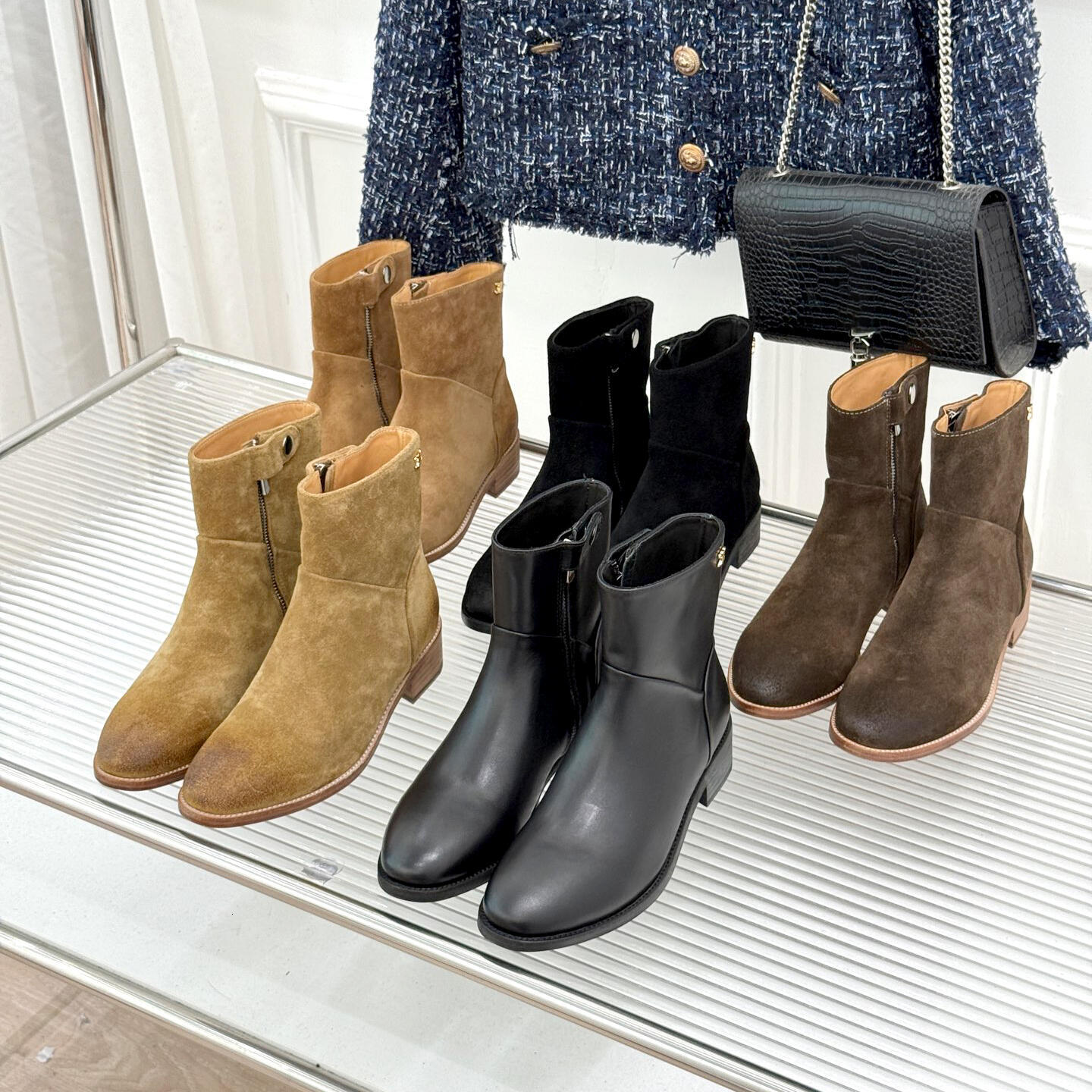High quality High Knee boot Side Cool dress shoe Roman Short Booties Women Celinda Low Heel luxurys Outdoor Suede Sexy Ankle Boots Designer Vintage