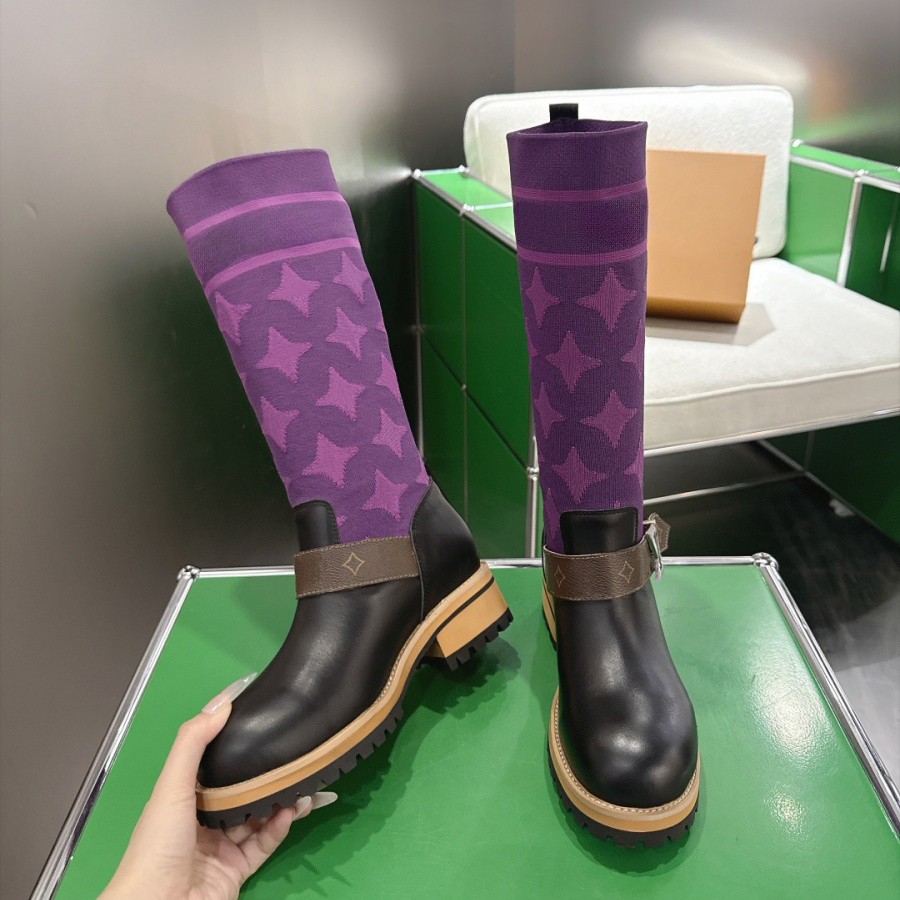 Chaussures de créateurs Bottes pour femmes Bottes Martin classiques Bottines de mode Motif géométrique en cuir Talons carrés Bottes à glissière T