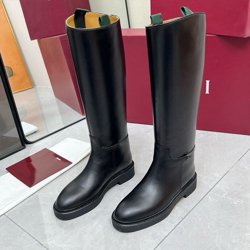 Luxury designer Smooth leather Knight Boots Fashion brand Ladies Classic refined mid calf boots Sleek all black Equestrian boots