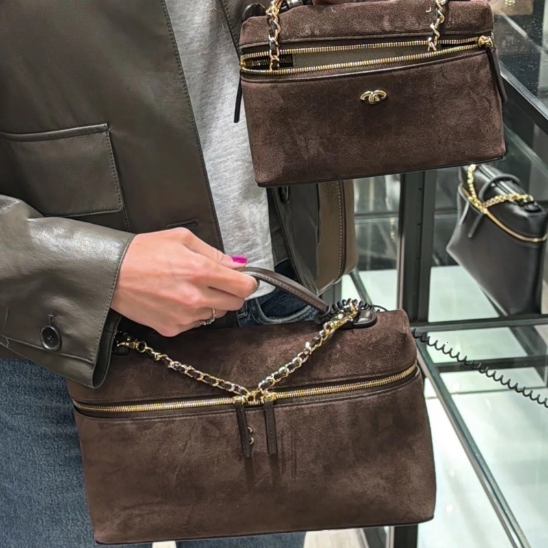 Designer New Cases Makeup bag cc Cosmetic Crossbody fashion Shoulder Cosmetic Nano Make Purse Wallet width genuine leather womens Autumn winter wool