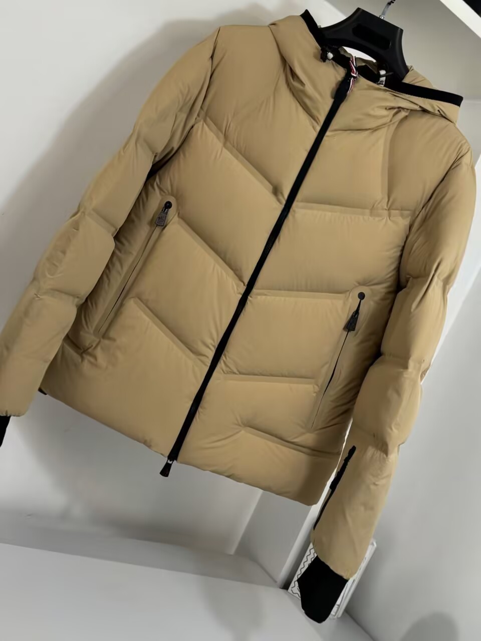 2026 Men Winter Duck Down Designer Ski Jacket Thicker Coat Fashion Waterproof Outwear Down Jacket Parka 6695