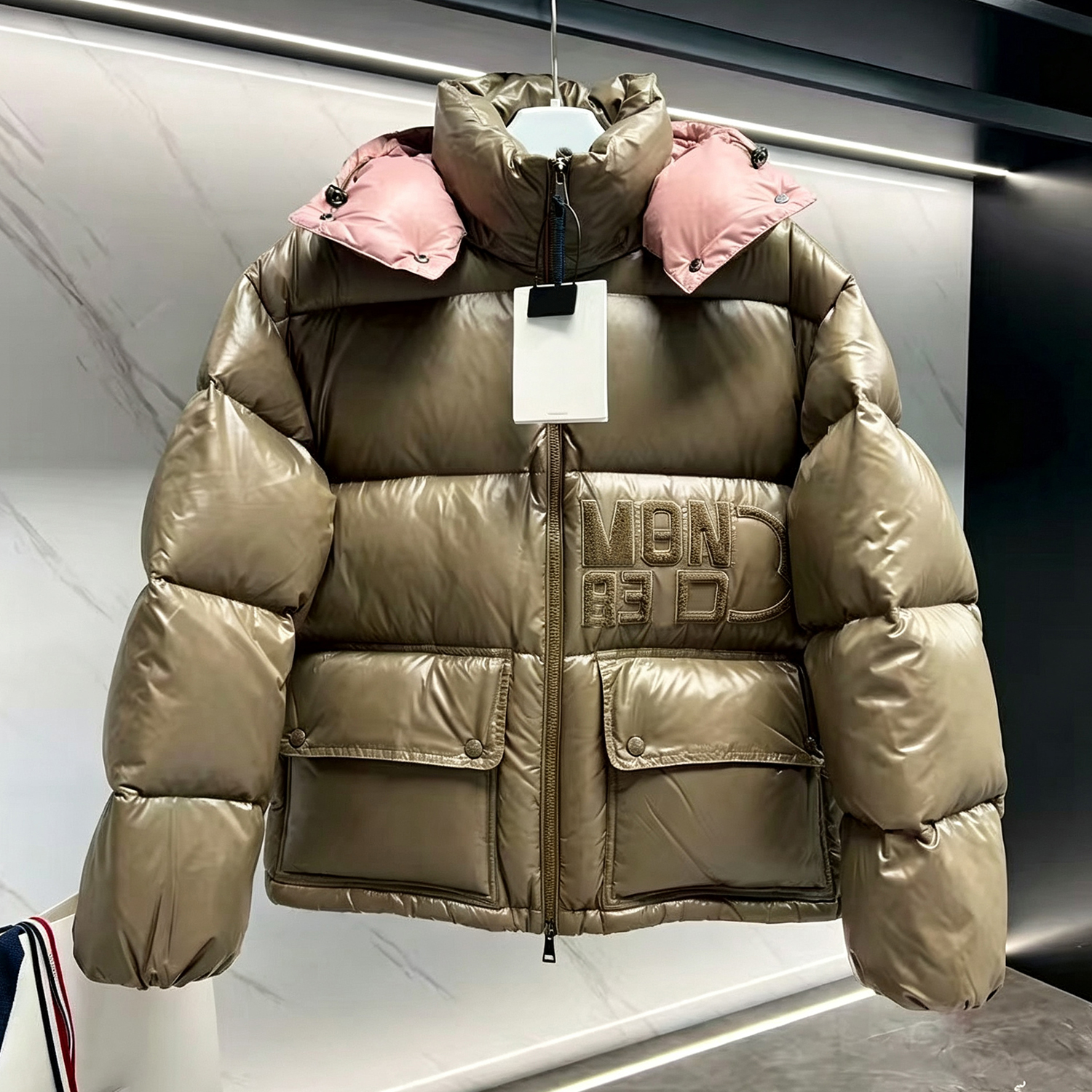 Womens abbayes puffers jacket designer luxury coats high quality woman Barantes winter down jackets thickened parkas zip Warm Matter Jacket doudoune