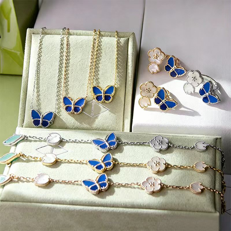 Marque Clover Collier Bracelet Bague Ensemble À La Mode Femmes Designer Bracelet Haute Qualité Or 18 Carats Bijoux De Luxe Festival Cadeau