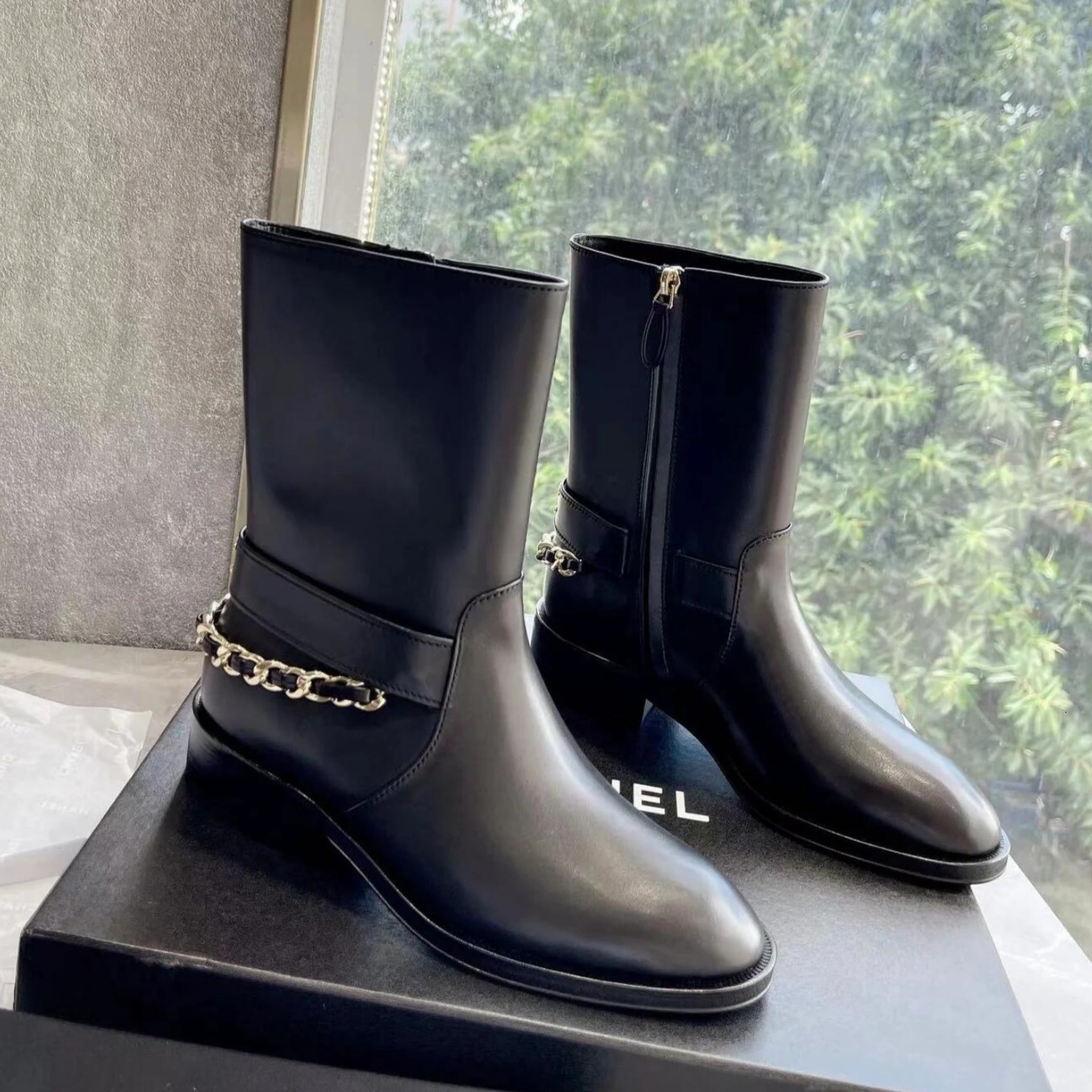 2026 Designer Booties Luxury Shoe Female Buckle Trendy Party Club Fashion Girl Street Wear Fall Stylish Design Shape Stitch Flat Adult Rubber Zipper