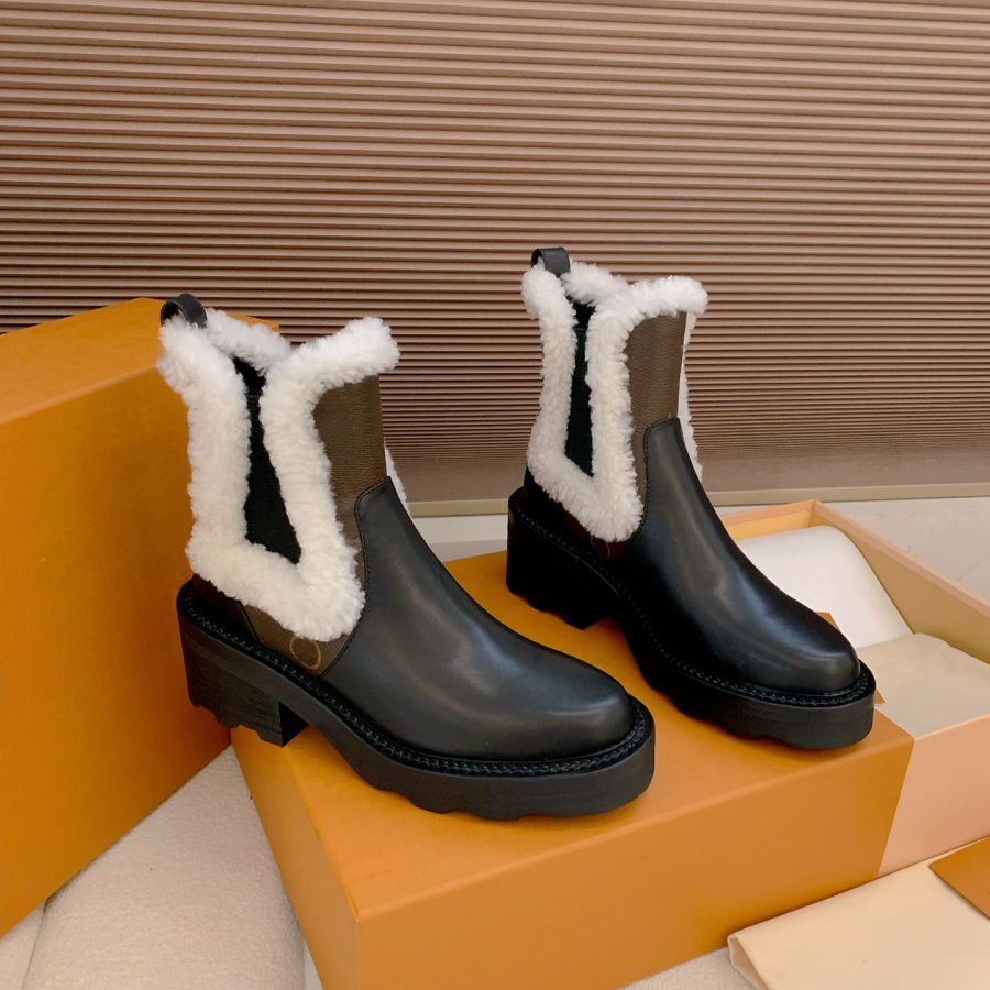 Chaussures de créateurs Bottes pour femmes Bottes Martin classiques Bottines de mode Motif géométrique en cuir Talons carrés Bottes à glissière T