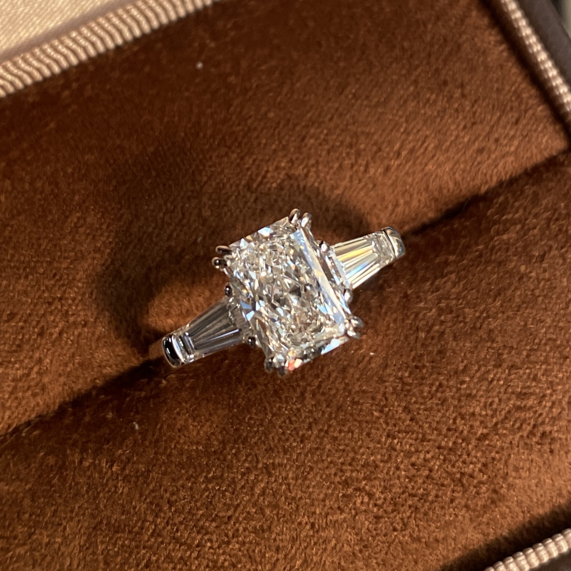 Women Custom 10k 14k 18k Vvs Lab Created Diamond Engagement Ring IGI Certified Radiant Cut Vintage Yellow/White/Rose Gold Stars