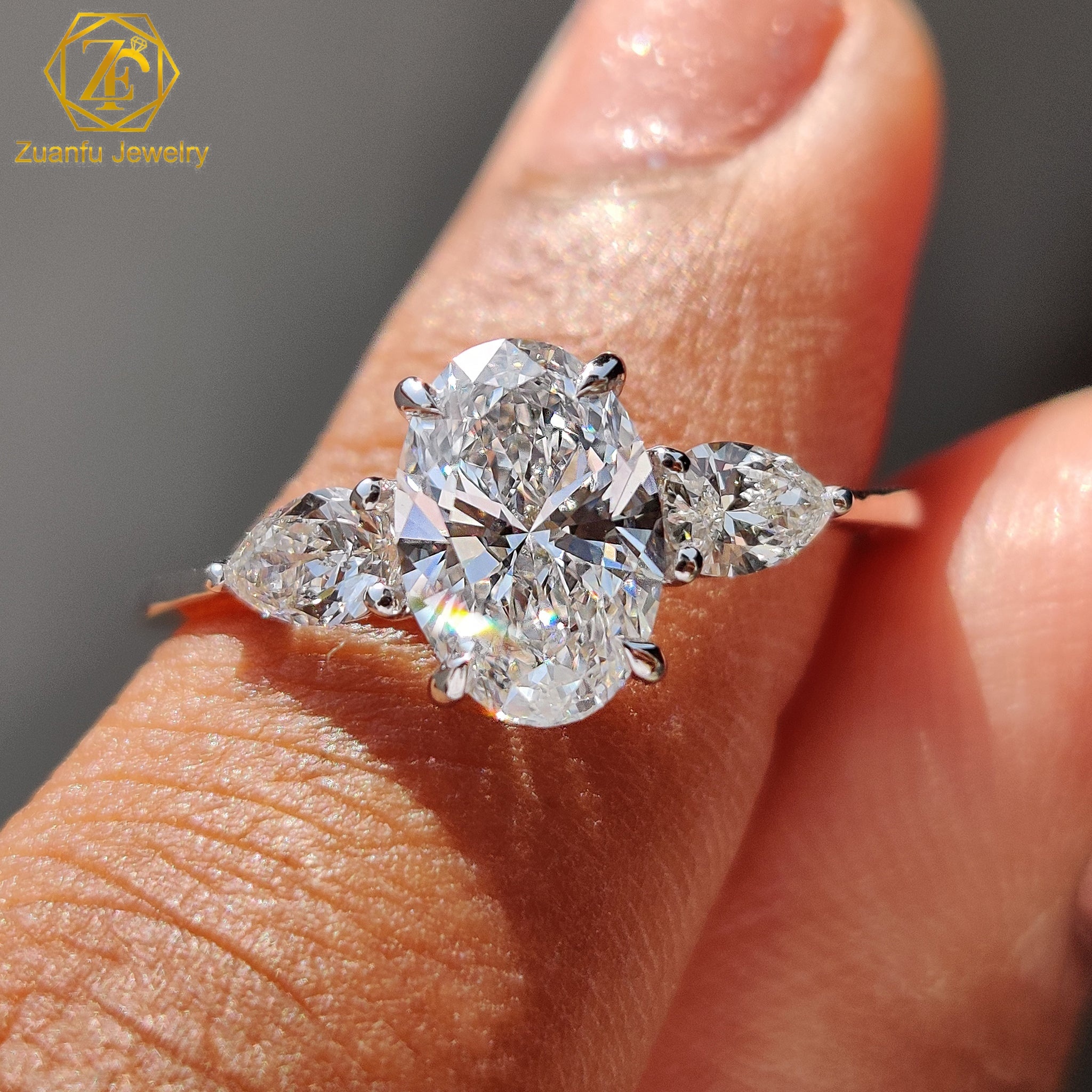 Customizable 3 Stones Oval 1ct-4CT White Gold 14K18K IGI Certified CVD HPHT Lab Grown Diamond Ring for Women Engagement Wedding