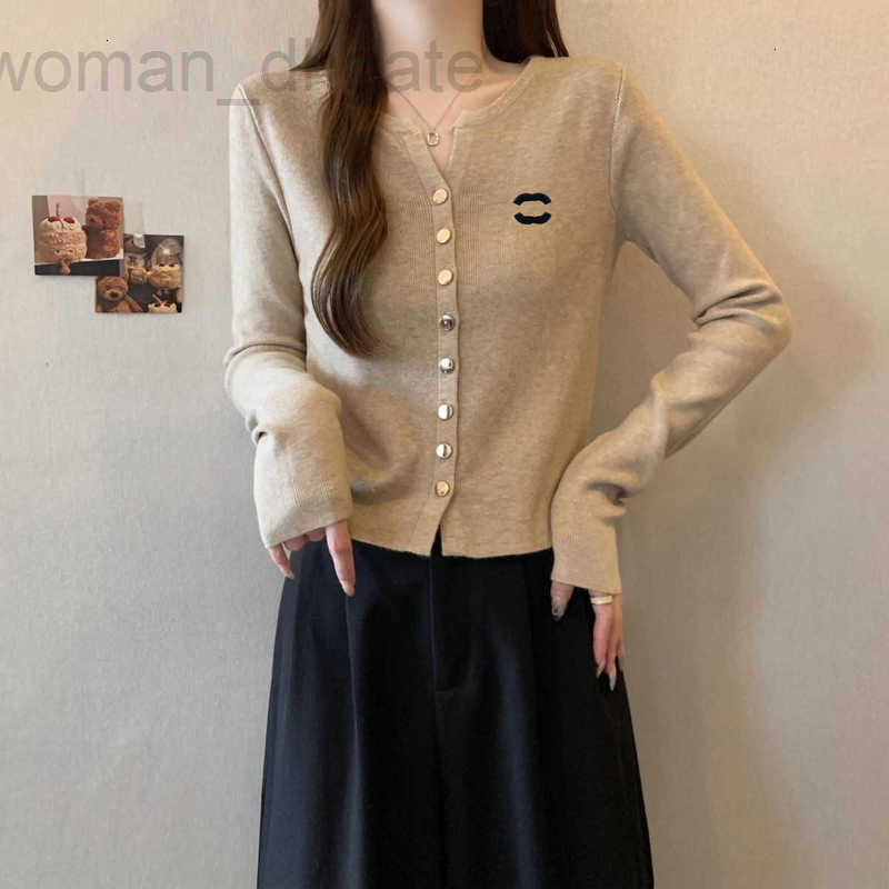 Women's Knits Tees designer New Chinese-style single-breasted knitted cardigan with long sleeves for spring autumn designed slimming base shirt
