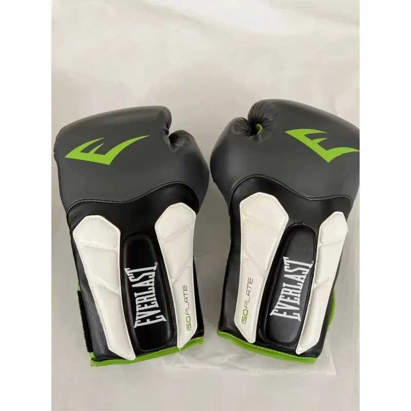 Protective Gear 10oz/12oz/14oz/16oz Muay Thai Gloves for Men Professional MMA Boxing Equipment Sparring Gloves Kickboxing Q260923