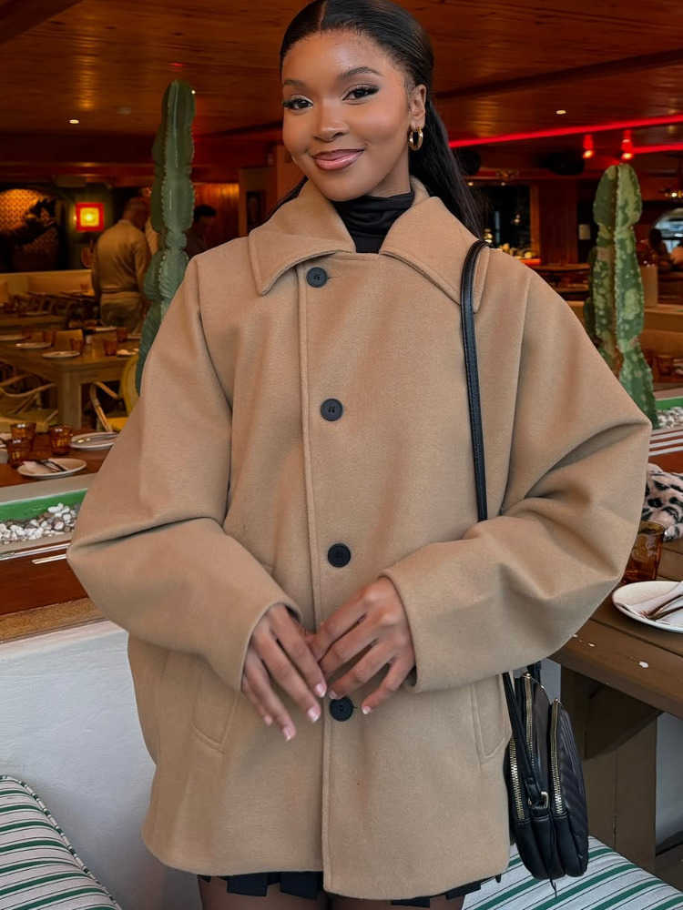 Coat Short Wool Women's Loose Solid Lapel Single-Breasted Side Pocket Design 2026 Casual Shopping Vintage Outfit D260909
