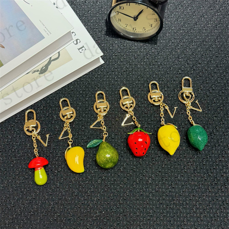 Fruit Shapes Keychain Designer Women Men Fashion Decoration Bag Charm Leather Cartoon Keychains Luxurys Key Ring Bag Pendant Ornament With Box