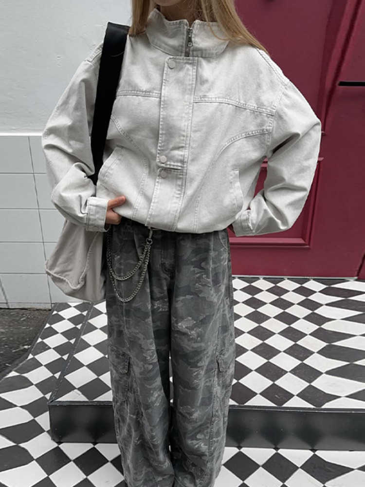 Vintage Stand Collar Cropped Long Sleeve Pocket Loose Fit 2026 Autumn Women Casual Minimalist Street Fashion Outerwear D260909
