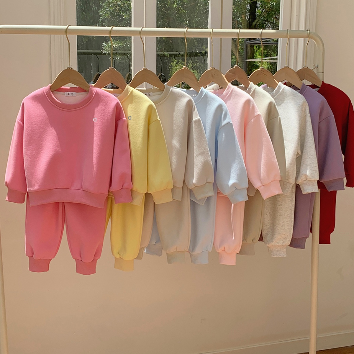 2884A Spring and Autumn Kids Solid Color Round Neck Sweatshirts Loose Long-sleeved Pullover Thickened Warm Sweater Sports Leg Pants Candy-colored