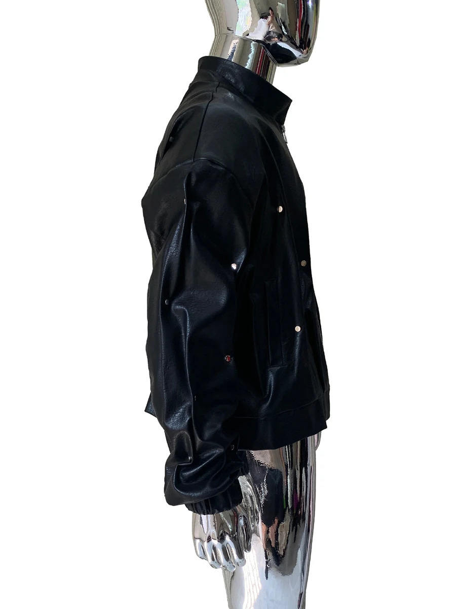 Spring Autumn Cool Short Black Ruched Stacked Pu Leather Jacket Men with Rivet y ner European Fashion Emo Clothes 2025 260902