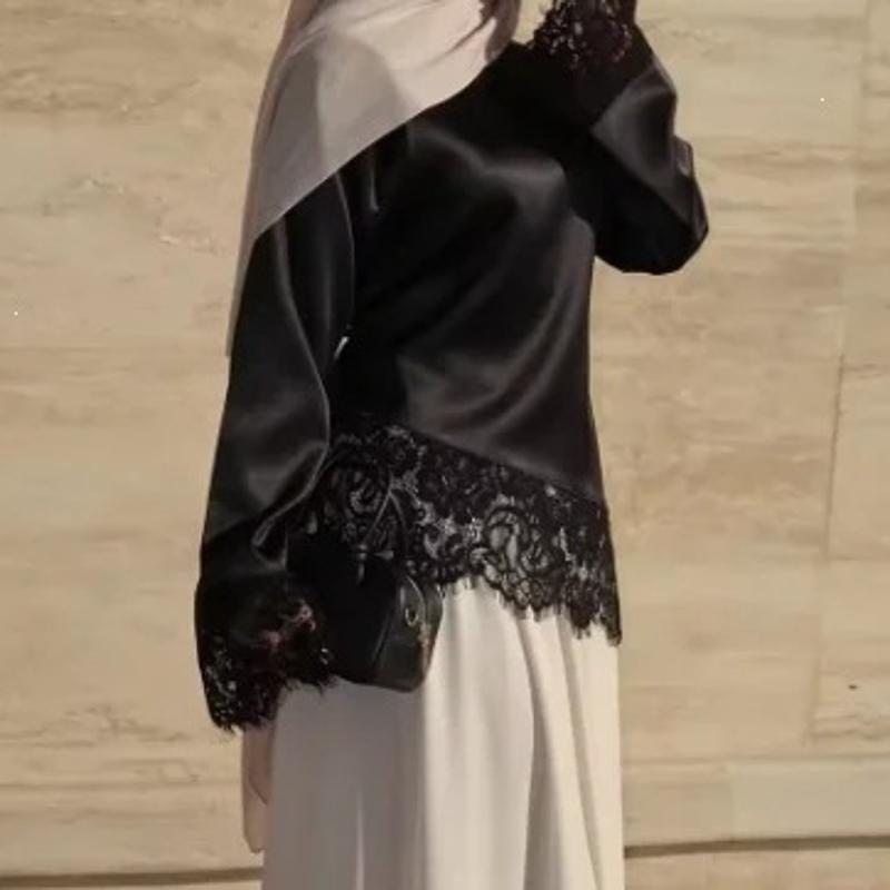 Chemise à col ras du cou en Satin soyeux pour femmes, manches longues évasées avec détail en dentelle de cils, ourlet en dentelle épissage, chemi