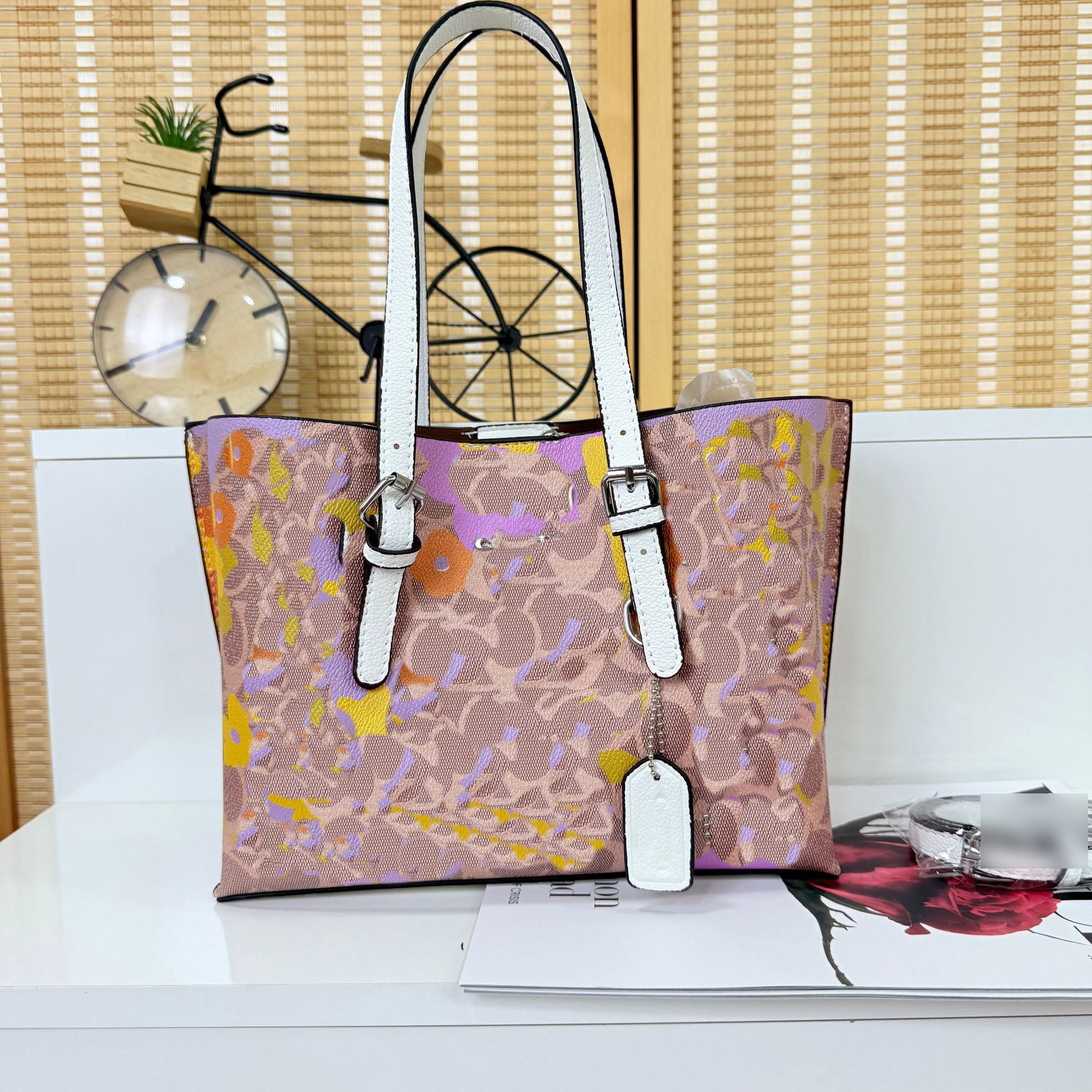 designer bags 2026 trends new classic jacquard pattern cachy tote bag large capacity high end casual commuter shoulder handbag for women pink with w