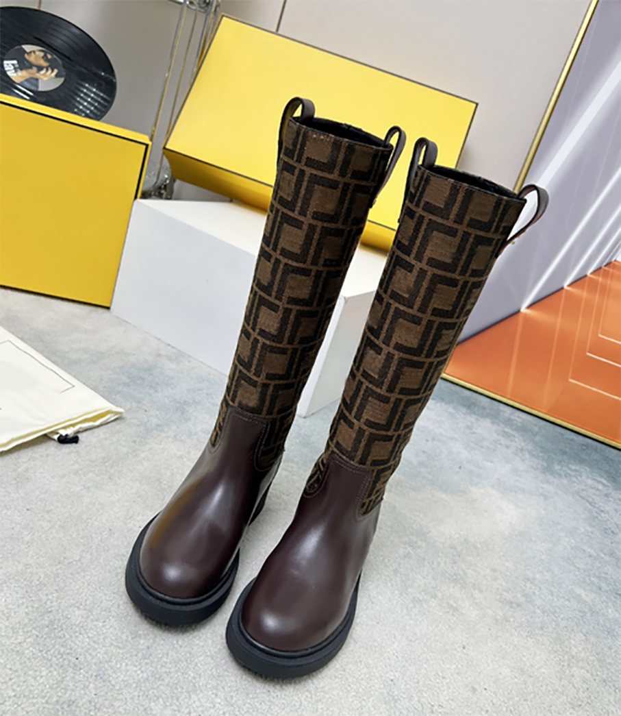 Autumn and winter women's retro printed high rise thick soled boots, designer comfortable and non slip Martin boots, personalized and trendy wa