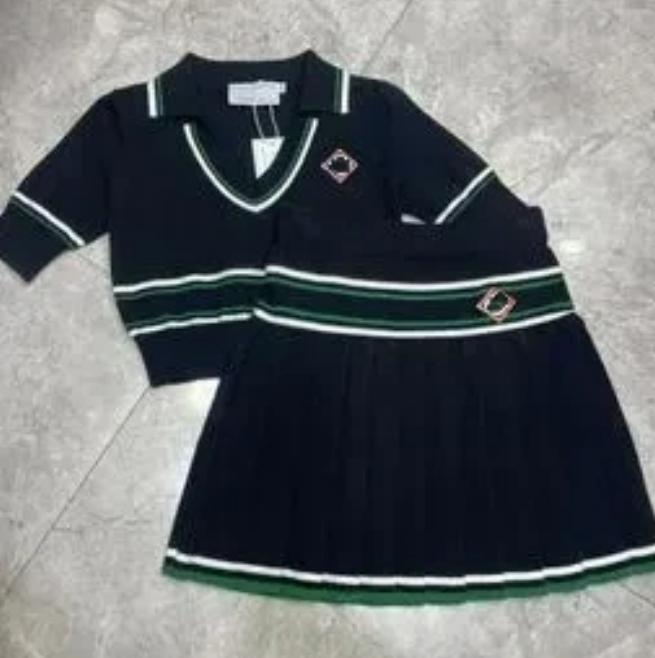 Tenue tricotée deux pièces pour femmes, garniture rayée, manches courtes, haut en tricot, jupe plissée, ensemble tricoté de Style Preppy College