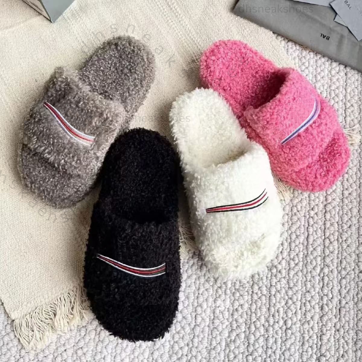 Women Fur Slides Furry Slippers Paris Designer Mules Fall Winter Homewear Bal Slide balens ciagafures Men Footwear Paris Luxury Comfortable Open Mul