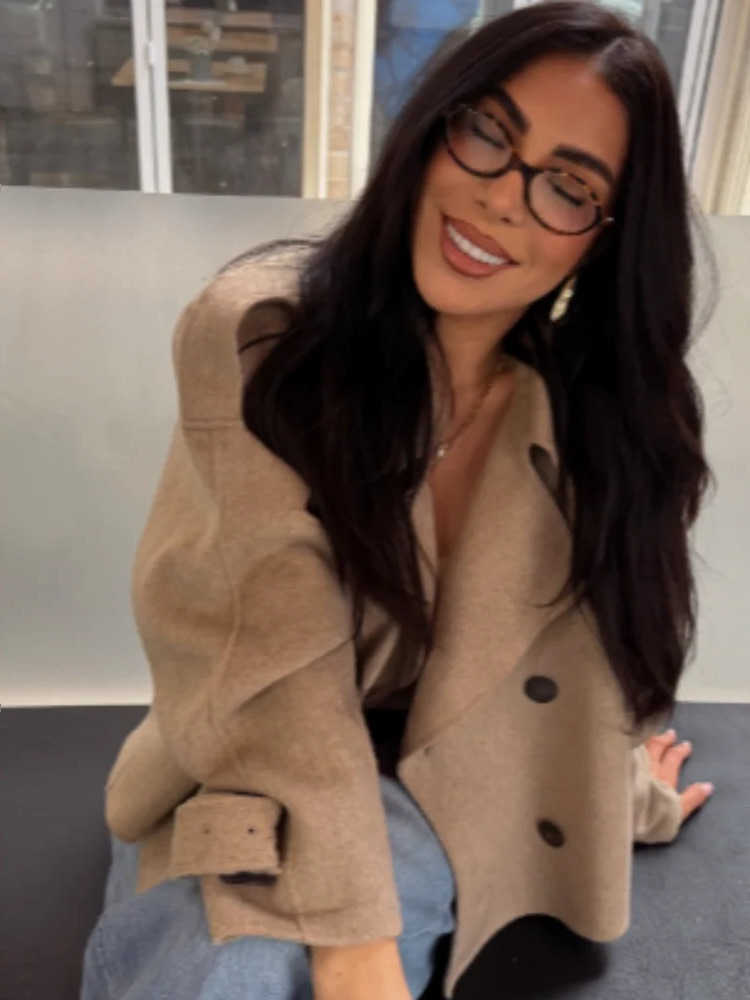 Coat Women Beige Double Breasted Elegant Turn Down Collar Loose Fit Vintage Casual Long Sleeve Coats Office Winter Outerwear D260909