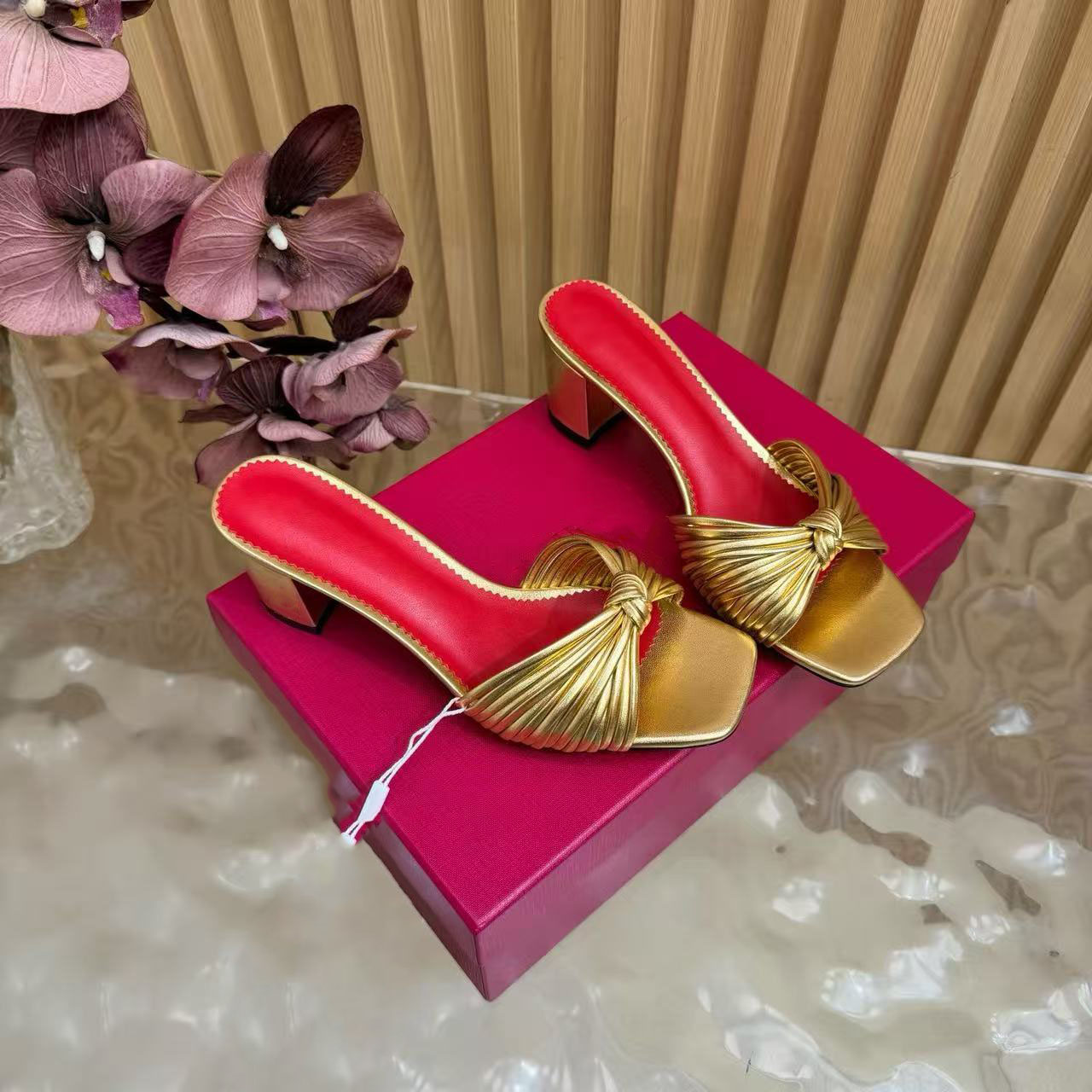 10A Sandali con tacco alto con fiocco e punta quadrata da donna nuovi di alta qualità, punta aperta, tacco grosso, slip-on, scarpe da donna alla mod