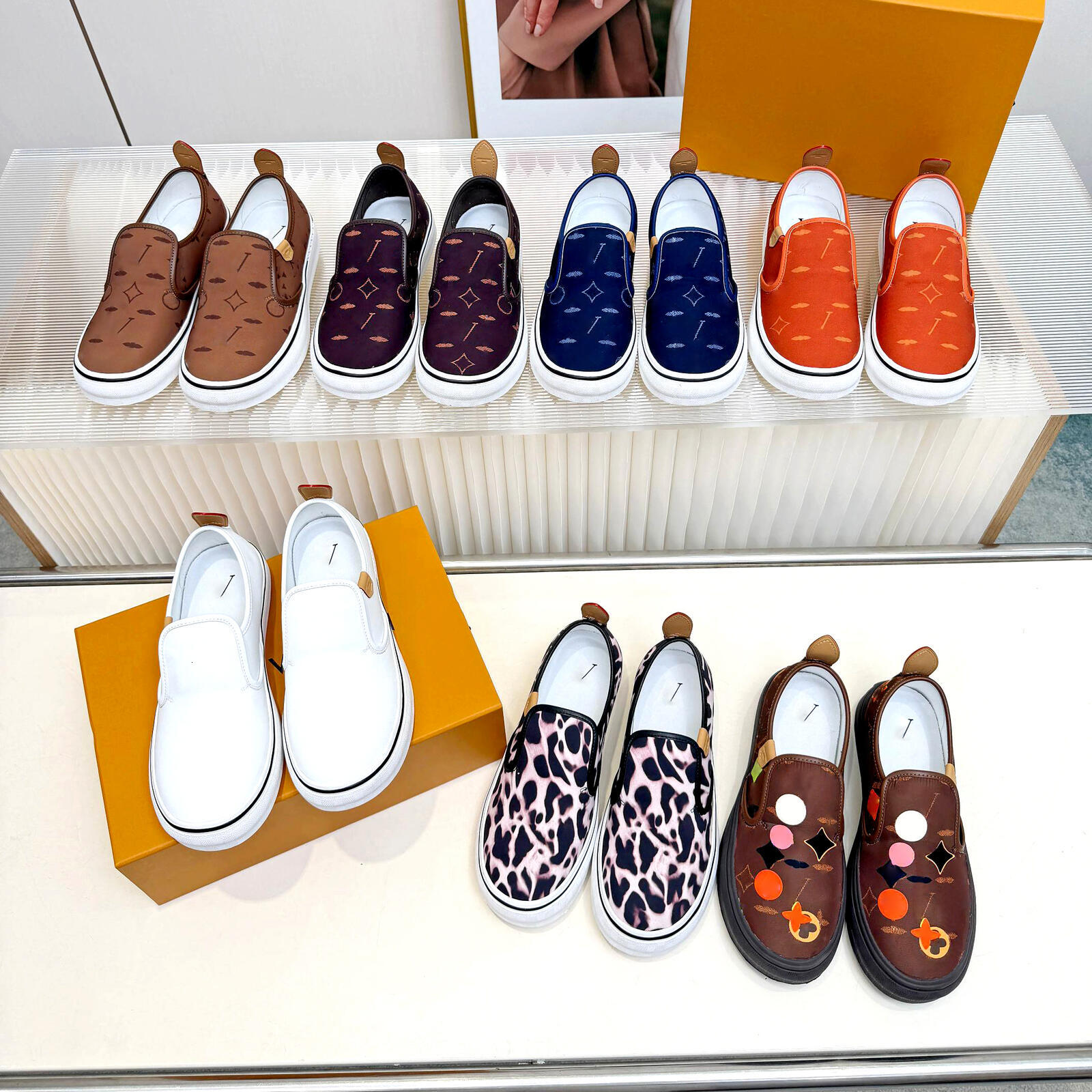 10a Fashion Sneakers Outdoor loafers High quality Canvas dress Slip ons tennis Print Leopard Designer Men low Casual luxury Walking Shoes Flat shoe